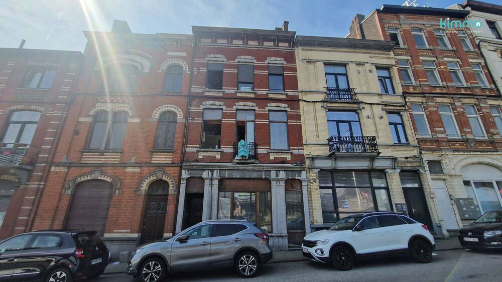 Appartementsgebouw te koop in Marcinelle 6001 580000.00€ 9 slaapkamers 360.00m² - Zoekertje 523016