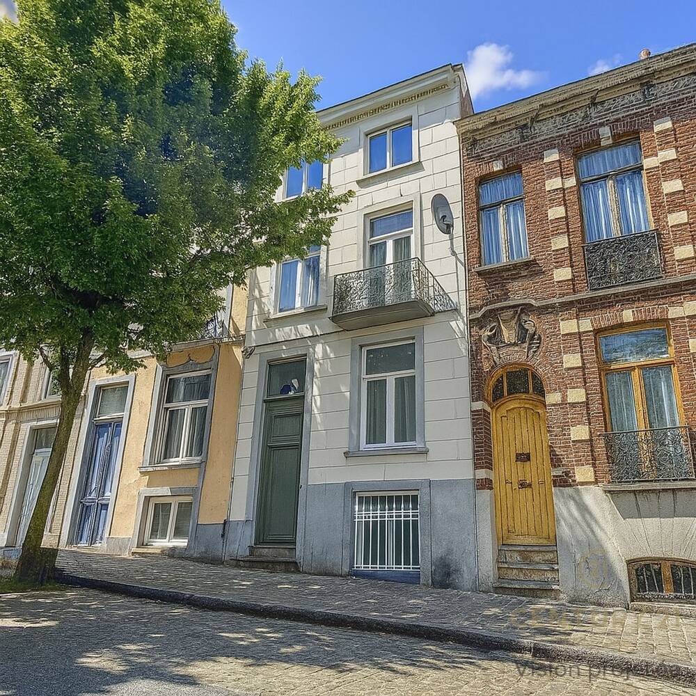 Huis te koop in Schaarbeek 1030 849000.00€ 4 slaapkamers 246.00m² - Zoekertje 524064