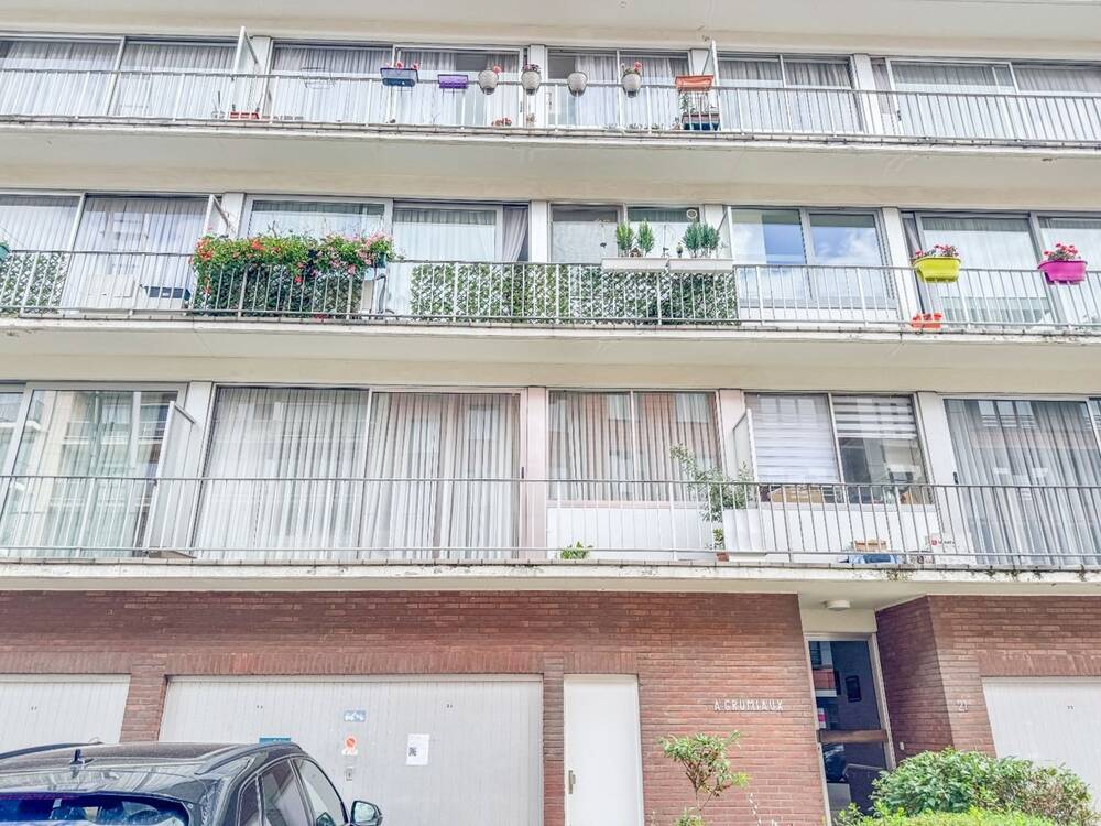 Appartement te koop in Sint-Jans-Molenbeek 1080 239000.00€ 2 slaapkamers 85.00m² - Zoekertje 524197