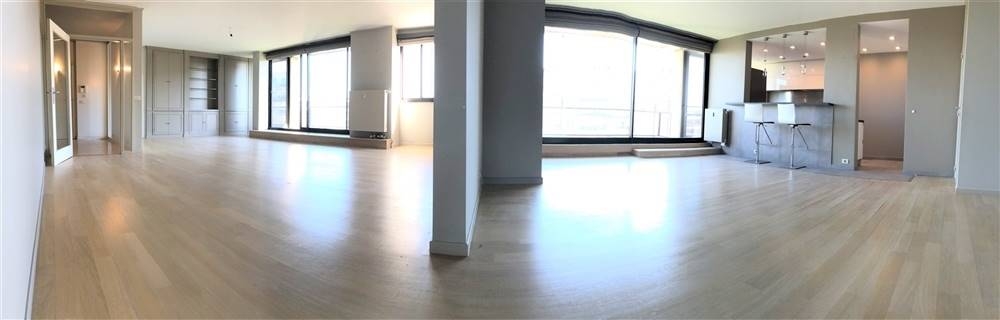 Appartement à louer à Uccle 1180 2350.00€ 3 chambres 215.00m² - annonce 527571