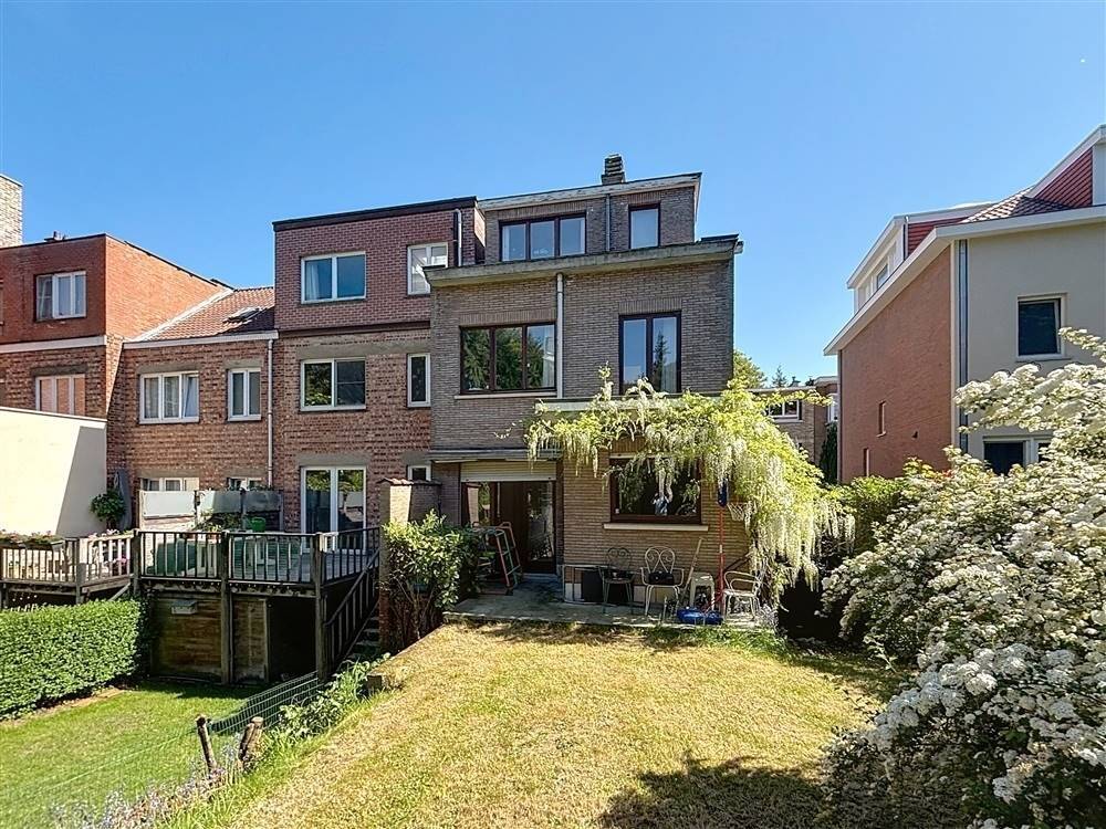 Huis te koop in Sint-Pieters-Woluwe 1150 845000.00€ 4 slaapkamers 276.00m² - Zoekertje 527570