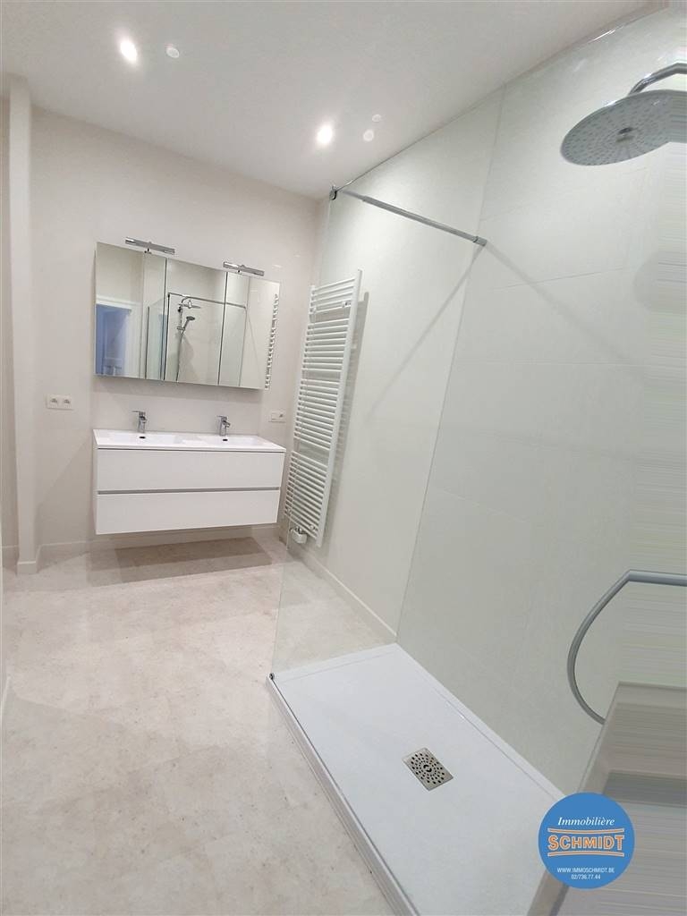 Appartement à à Etterbeek 1040 1225.00€ 2 chambres 90.00m² - annonce 527505