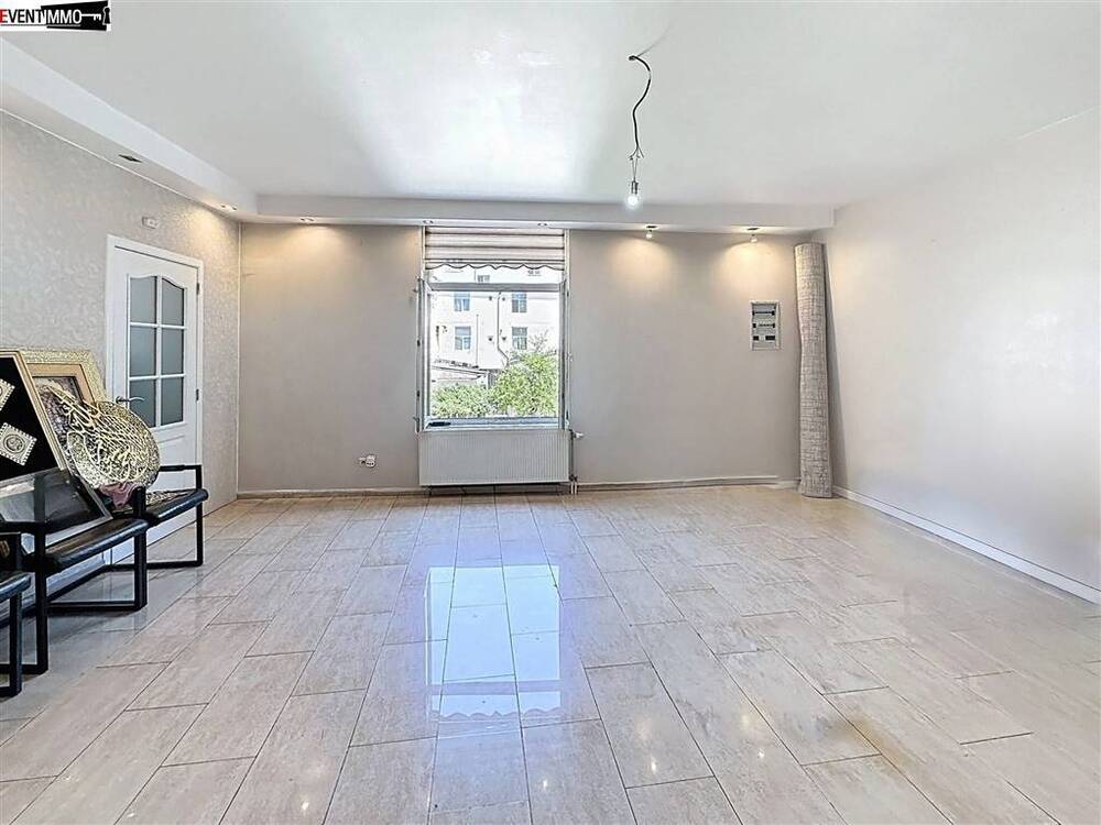 Appartement à vendre à Schaerbeek 1030 300000.00€ 3 chambres 140.00m² - annonce 528279