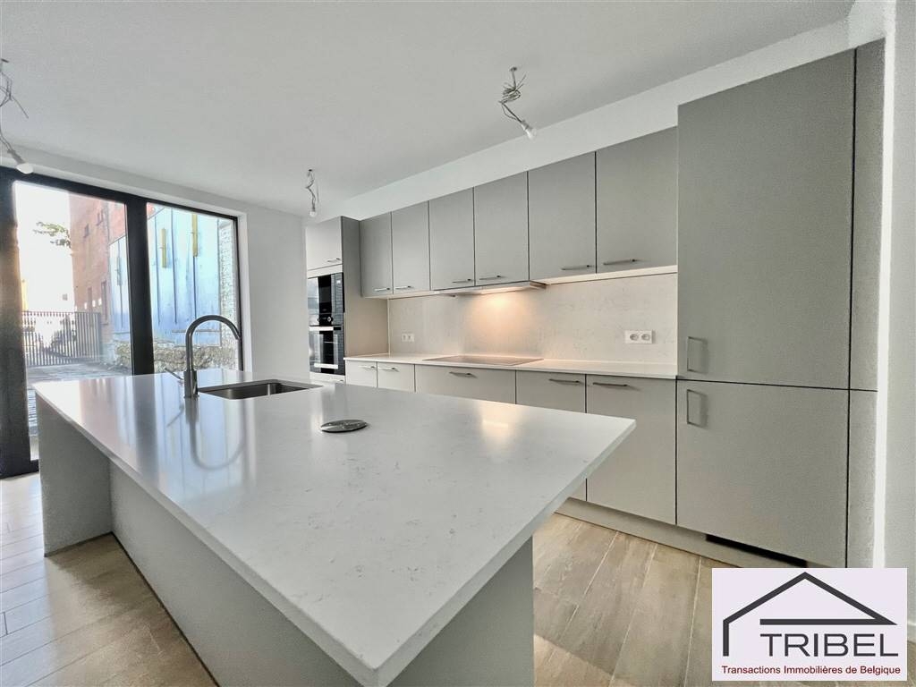 Appartement à louer à Uccle 1180 3450.00€ 3 chambres 168.00m² - annonce 528091
