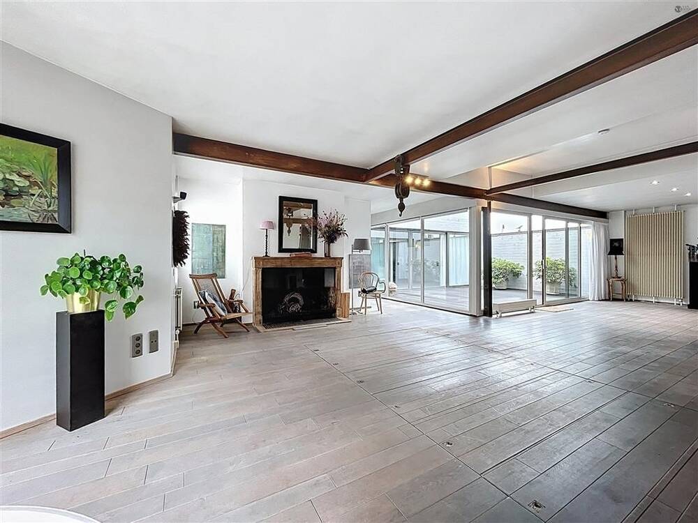 Loft à vendre à Saint-Nicolas 9100 899000.00€ 6 chambres 460.00m² - annonce 529245