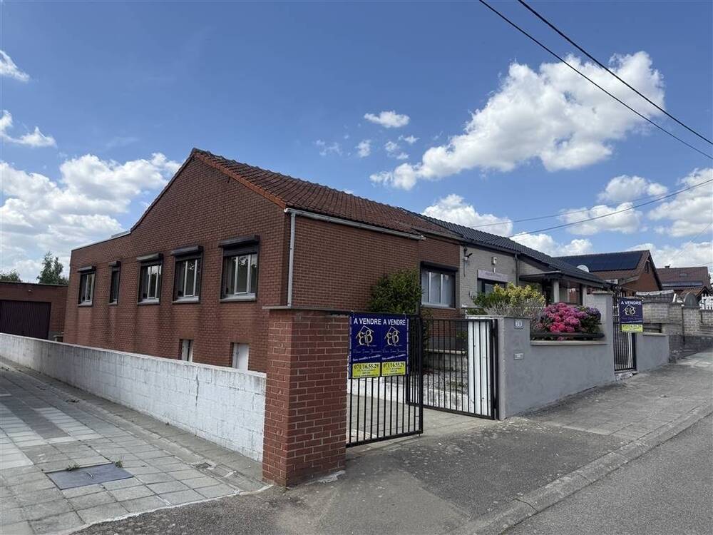 Villa te koop in Châtelineau 6200 210000.00€ 3 slaapkamers 120.00m² - Zoekertje 528461