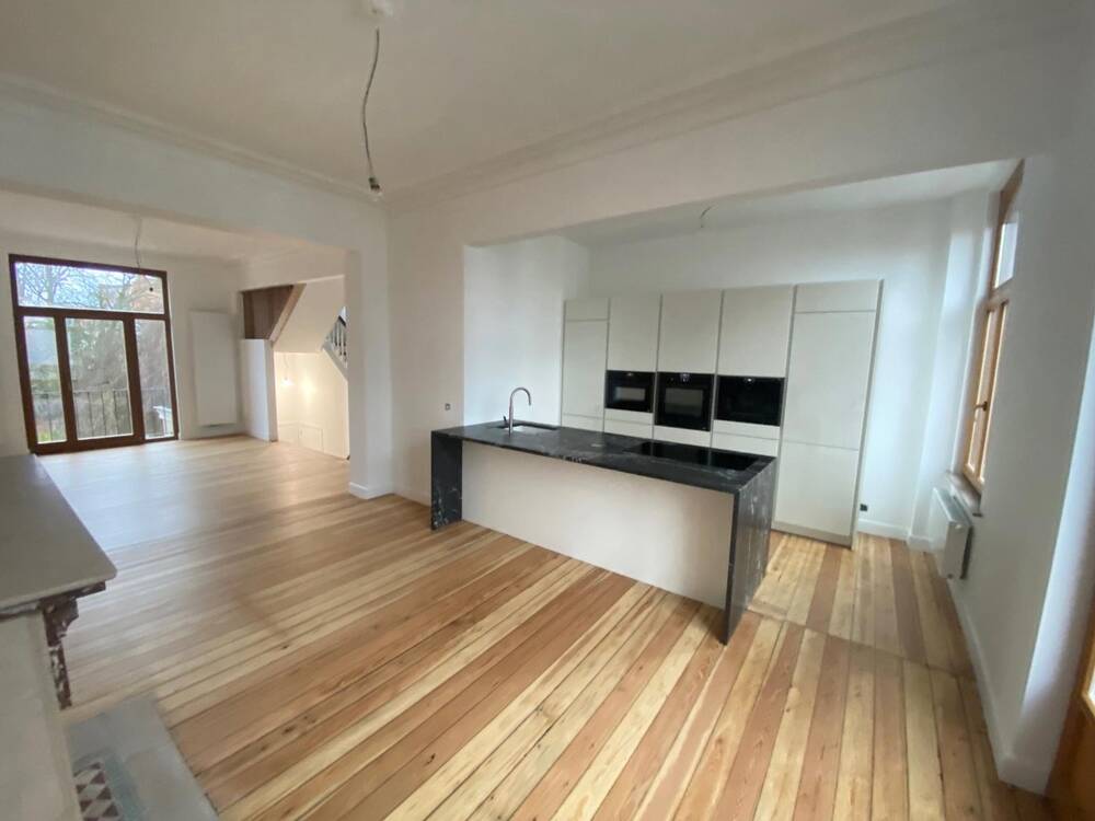 Triplex te huur in Elsene 1050 2650.00€ 3 slaapkamers 120.00m² - Zoekertje 529300