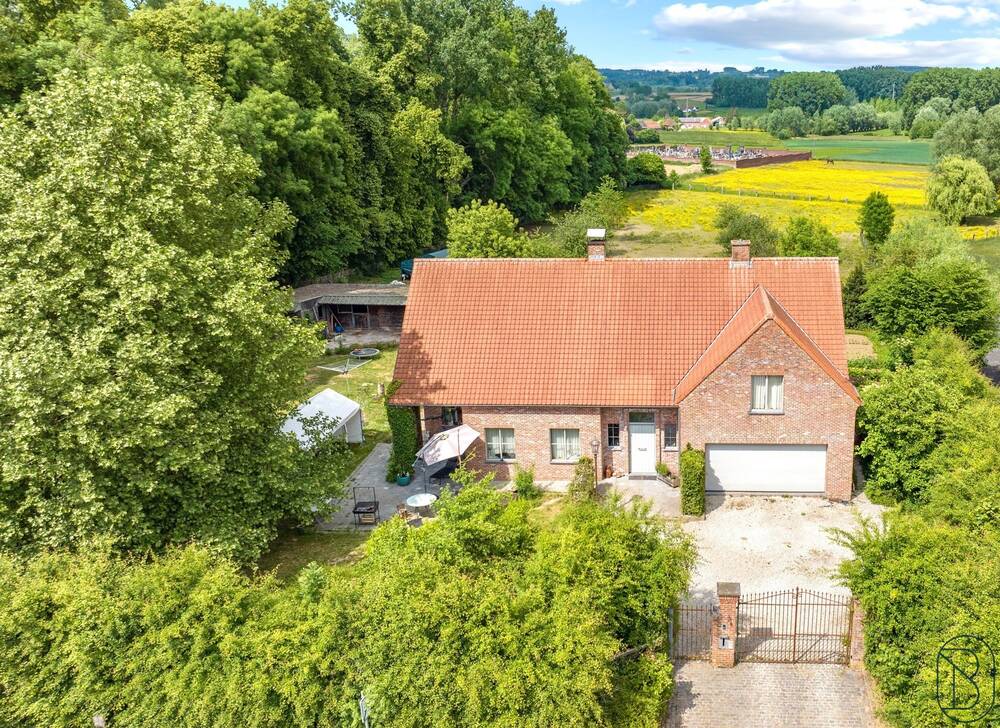 Villa te koop in Ellezelles 7890 795000.00€ 4 slaapkamers 310.00m² - Zoekertje 529369