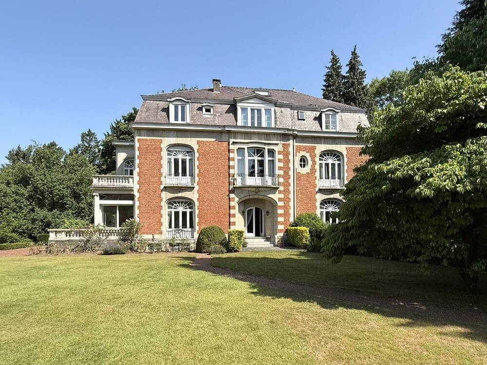 Duplex à louer à Woluwe-Saint-Pierre 1150 1700.00€ 2 chambres 268.00m² - annonce 528757