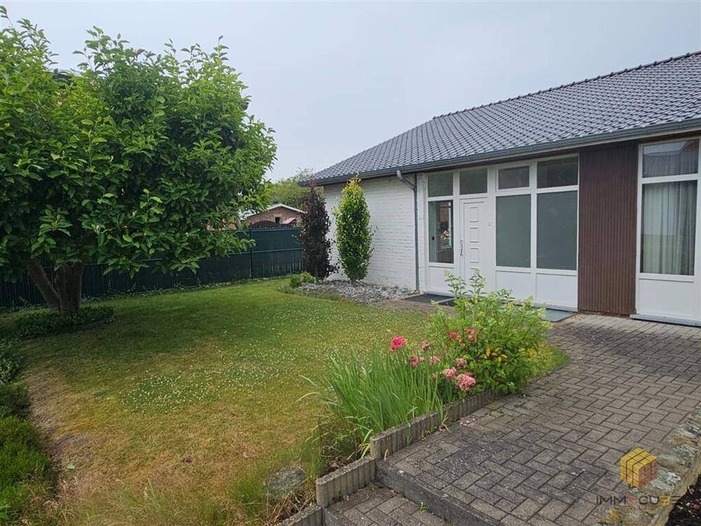 Handelszaak te huur in Borgworm 4300 550.00€ slaapkamers 66.00m² - Zoekertje 529728