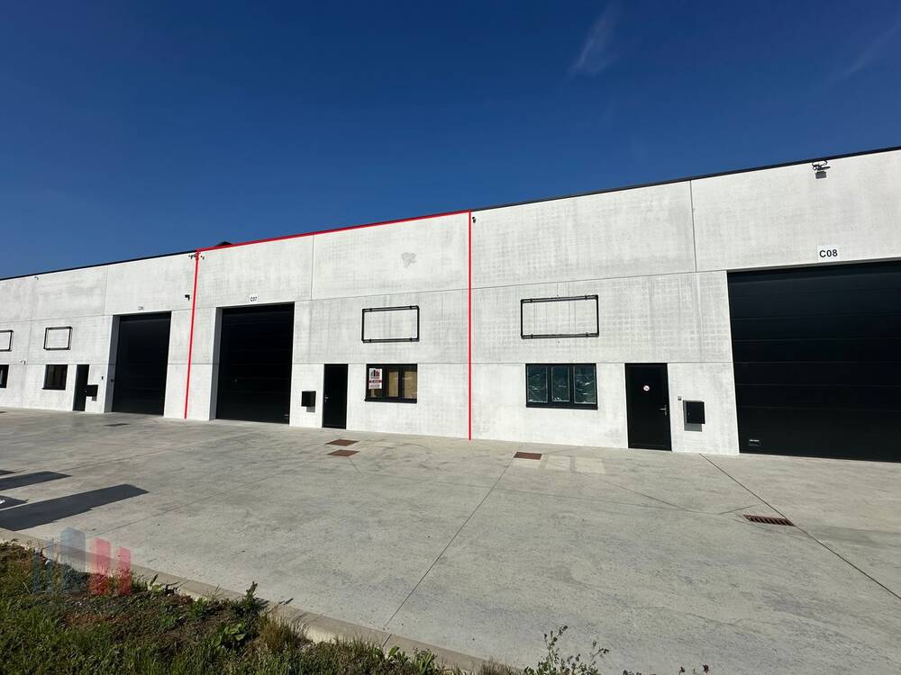 Handelszaak te huur in Waregem 8790 1195.00€ slaapkamers 281.00m² - Zoekertje 529615