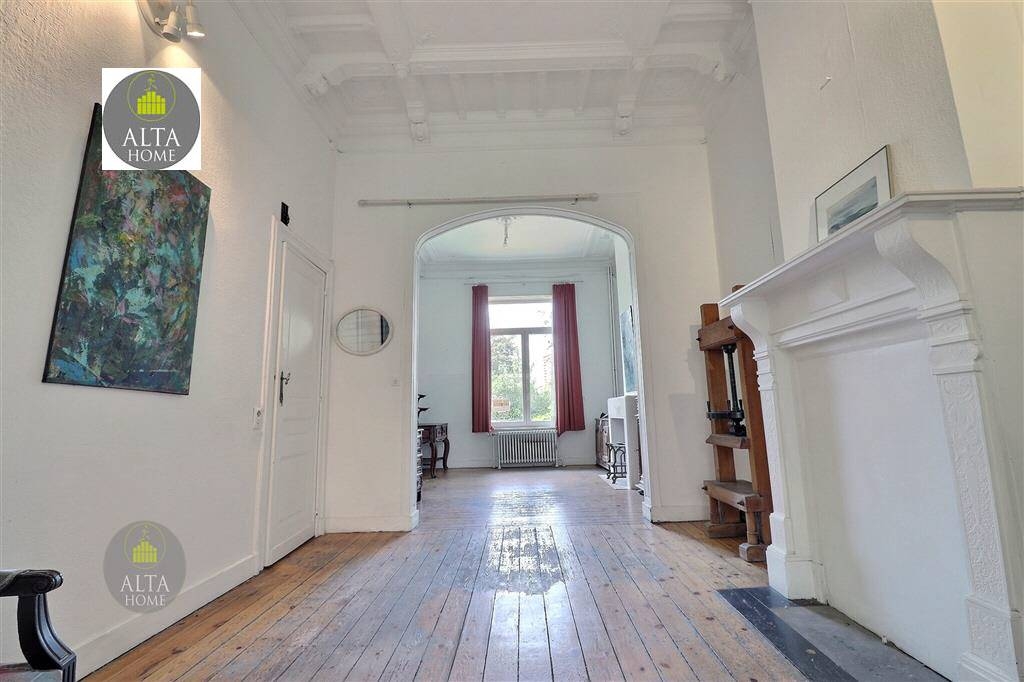 Maison à à Bruxelles 1000 800000.00€ 5 chambres 380.00m² - annonce 530071
