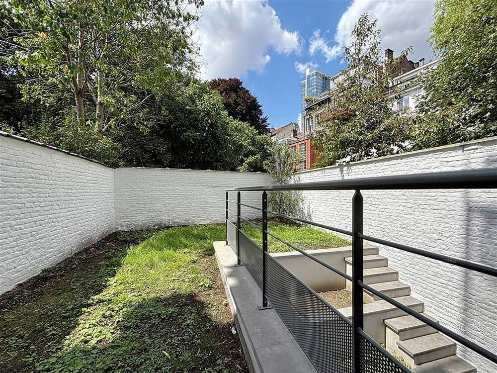 Appartement à vendre à Saint-Josse-ten-Noode 1210 630000.00€ 2 chambres 145.00m² - annonce 529714