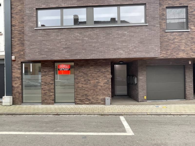 Handelszaak te huur in Harelbeke 8530 800.00€ slaapkamers m² - Zoekertje 529662