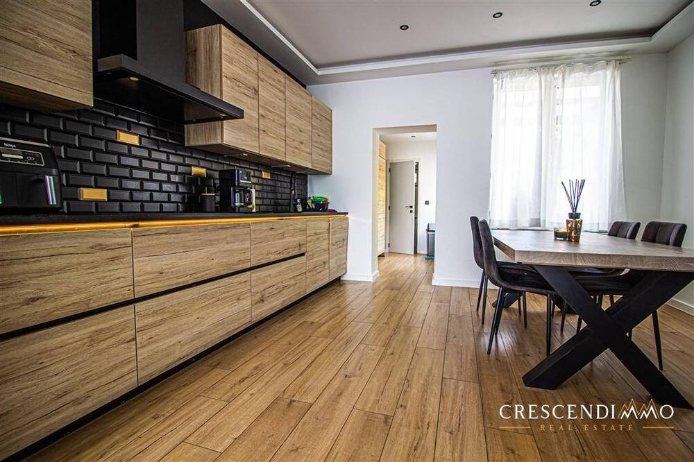 Maison à vendre à Woluwe-Saint-Lambert 1200 645000.00€ 3 chambres 132.00m² - annonce 529712