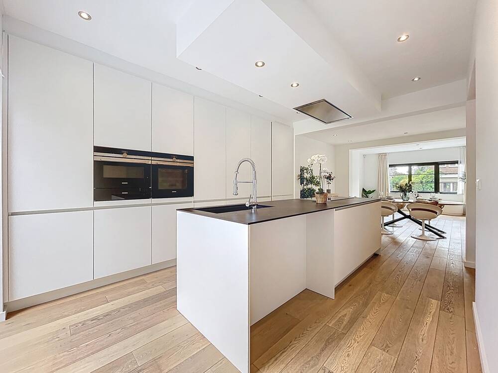 Maison à vendre à Woluwe-Saint-Pierre 1150 1185000.00€ 4 chambres 250.00m² - annonce 530051