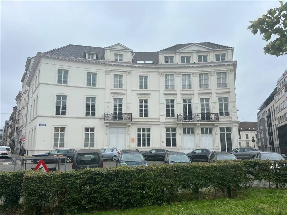 Appartement à vendre à Bruxelles 1000 325000.00€ 1 chambres 60.00m² - annonce 529740