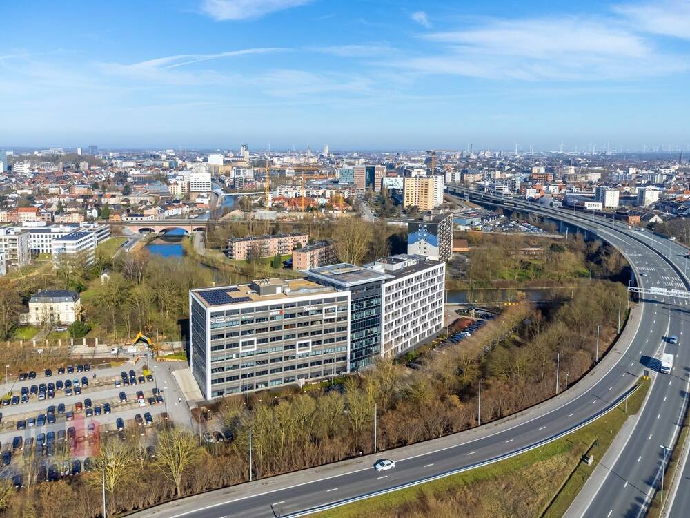 Handelszaak te huur in Gent 9000 2500.00€ slaapkamers 40.00m² - Zoekertje 529627