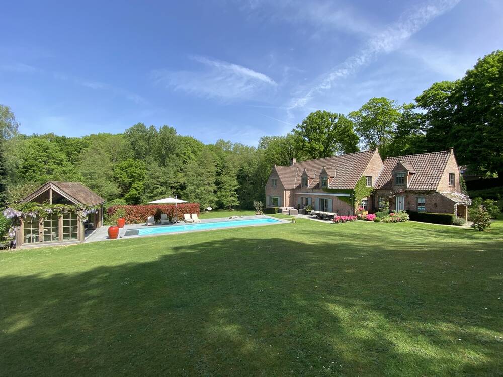 Villa te koop in Lasne 1380 1750000.00€ 5 slaapkamers 335.00m² - Zoekertje 531024