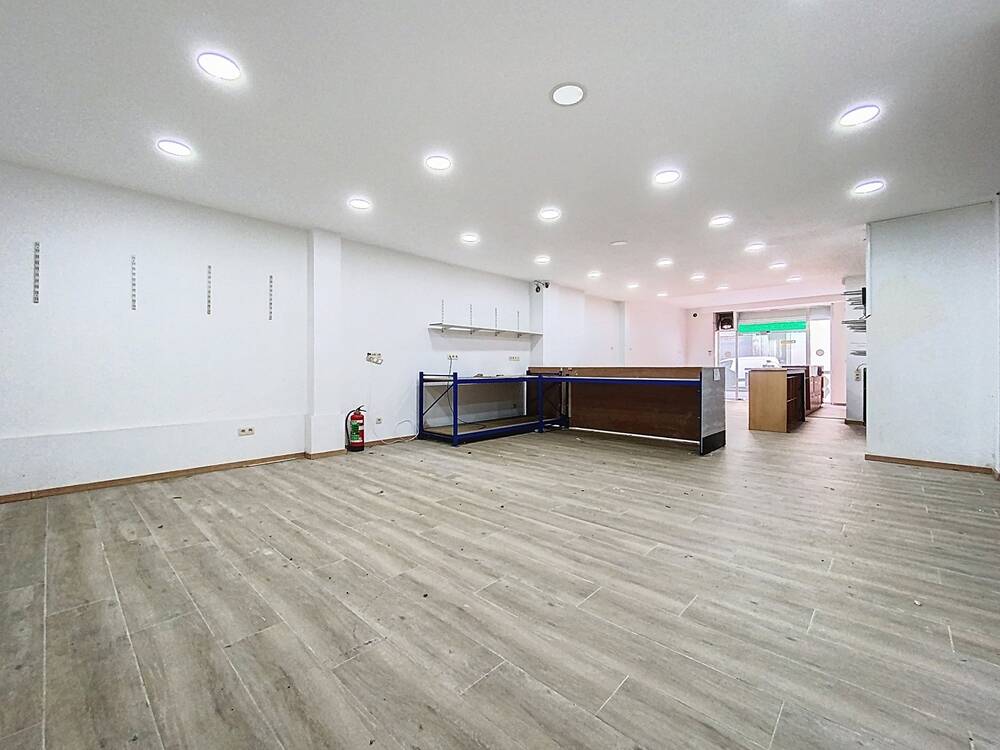 Handelszaak te koop in Jette 1090 250000.00€ slaapkamers 200.00m² - Zoekertje 530970