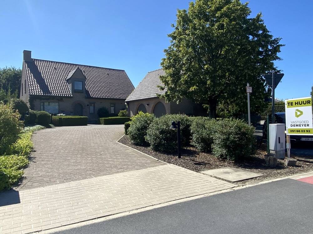 Maison à louer à Pittem 8740 1395.00€ 4 chambres 252.00m² - annonce 531328