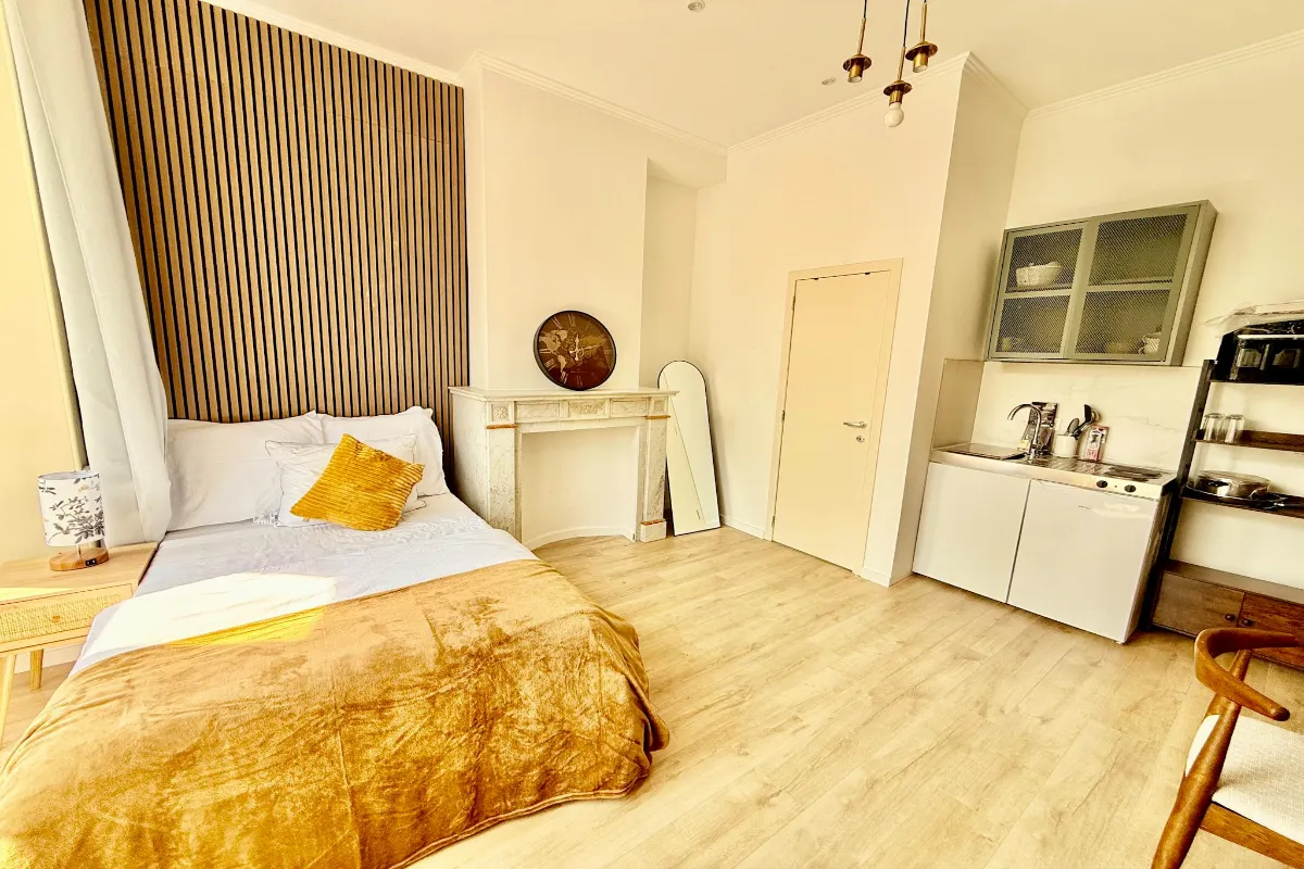 Huis te  huur in Anderlecht 1070 750.00€  slaapkamers m² - Zoekertje 531435