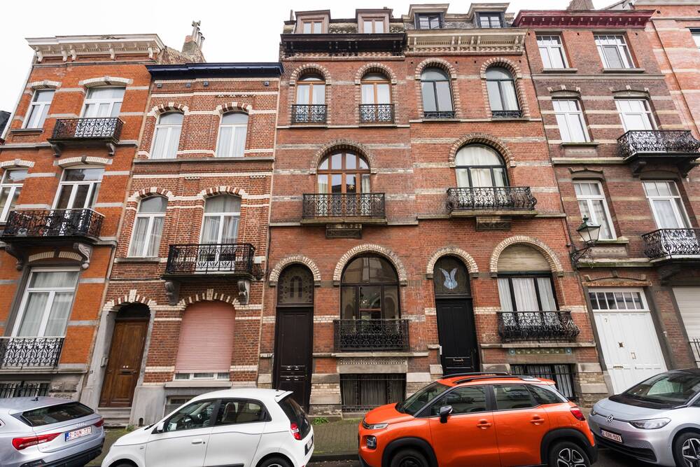 Immeuble mixte à vendre à Saint-Gilles 1060 550000.00€ 4 chambres 274.00m² - annonce 532251