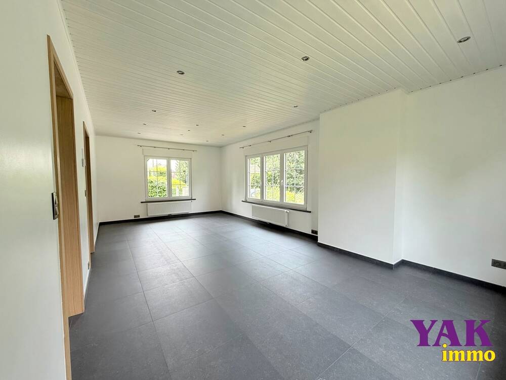 Huis te huur in Tubeke 1480 1300.00€ 3 slaapkamers 97.00m² - Zoekertje 531784