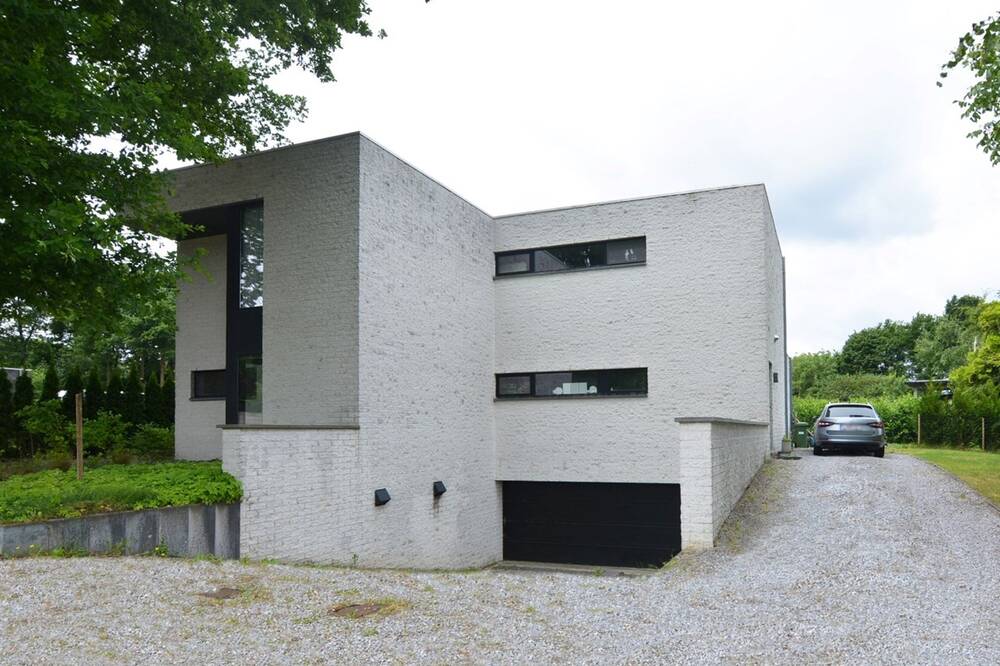 Huis te huur in Opoeteren 3680 1400.00€ 4 slaapkamers m² - Zoekertje 531995