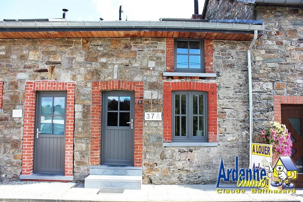 Huis te huur in Samrée 6982 600.00€ 2 slaapkamers 69.00m² - Zoekertje 532253