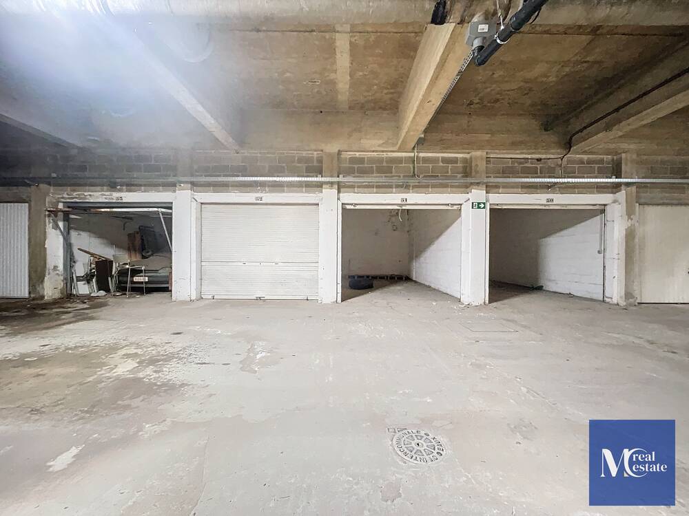 Parking & garage te koop in Ukkel 1180 38000.00€ slaapkamers m² - Zoekertje 531644
