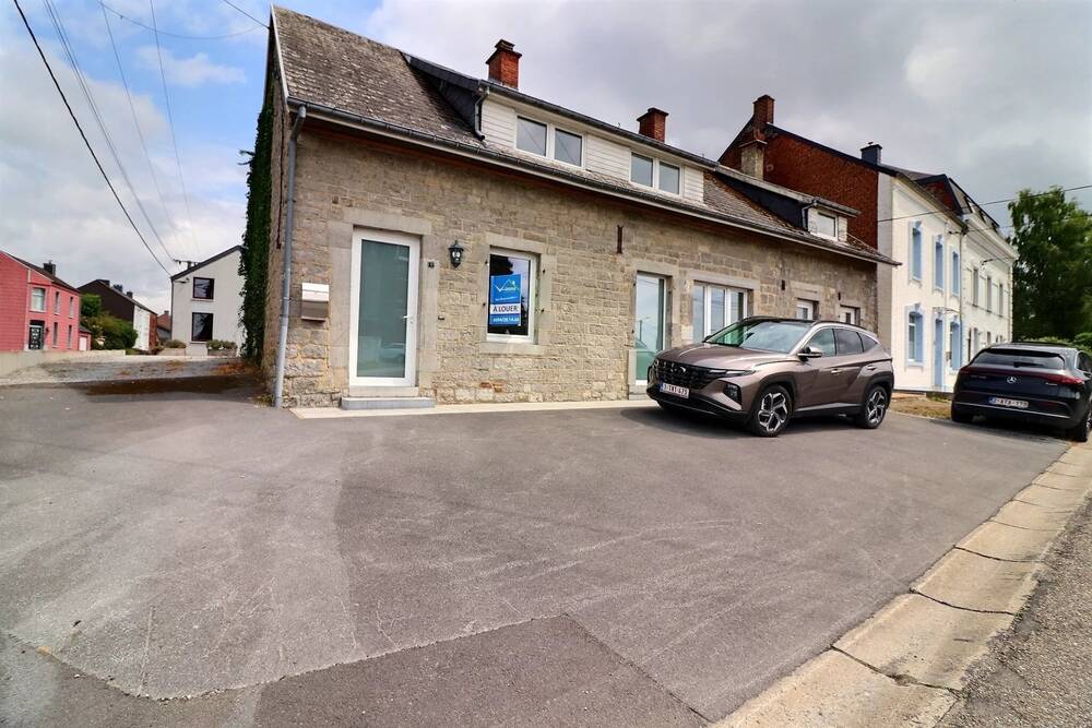 Huis te huur in Chimay 6460 850.00€ 3 slaapkamers m² - Zoekertje 531614