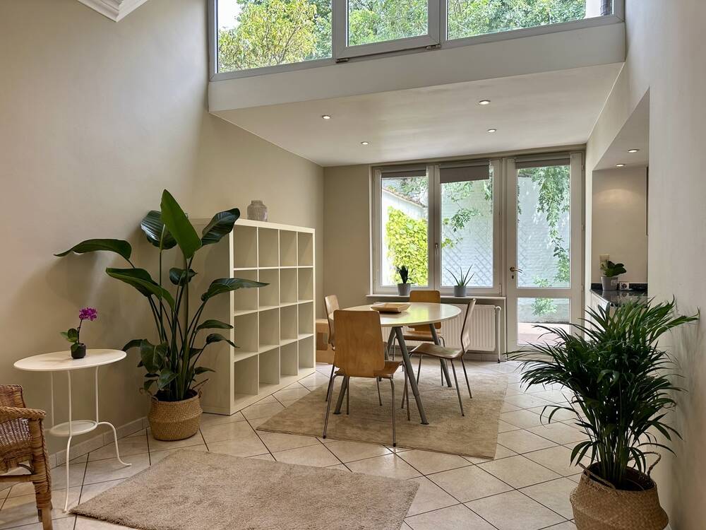 Rez-de-chaussée à vendre à Bruxelles 1000 375000.00€ 1 chambres 92.00m² - annonce 531914