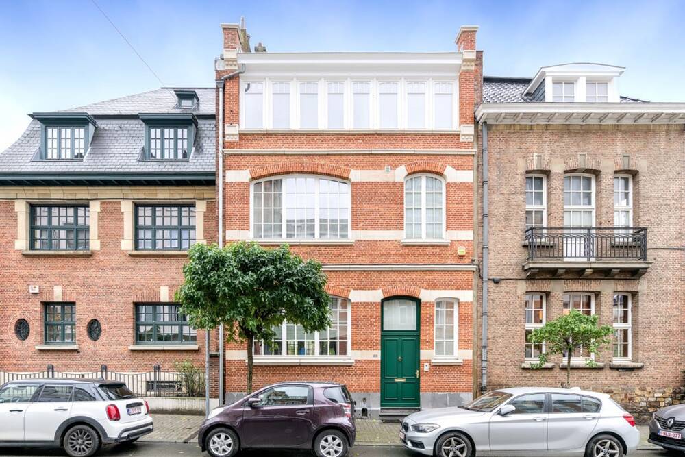 Maison de maître à louer à Uccle 1180 3300.00€ 6 chambres 330.00m² - annonce 532178