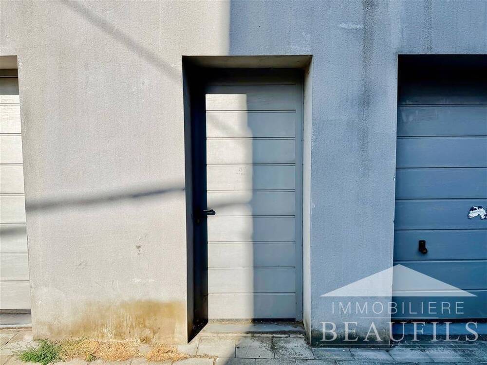 Parking & garage te  huur in Nijvel 1400 50.00€  slaapkamers m² - Zoekertje 533604