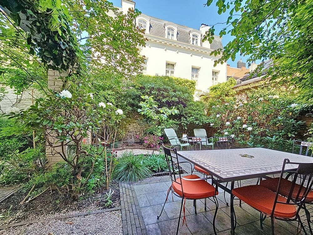 Huis te huur in Etterbeek 1040 3400.00€ 5 slaapkamers 282.00m² - Zoekertje 533104