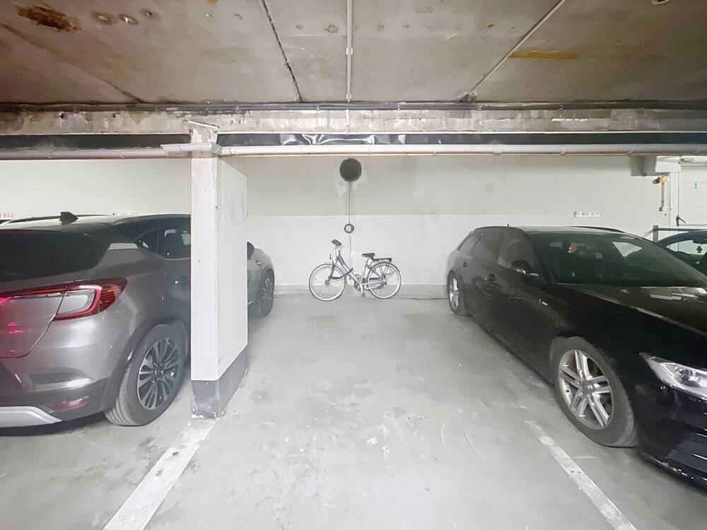 Parking à vendre à Anderlecht 1070 20000.00€  chambres m² - annonce 533638