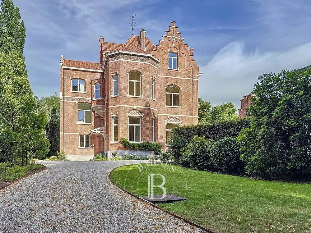 Maison à louer à Uccle 1180 12000.00€ 5 chambres 796.00m² - annonce 533870