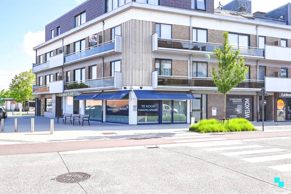 Handelszaak te  koop in Oostrozebeke 8780 239000.00€  slaapkamers 118.00m² - Zoekertje 533892