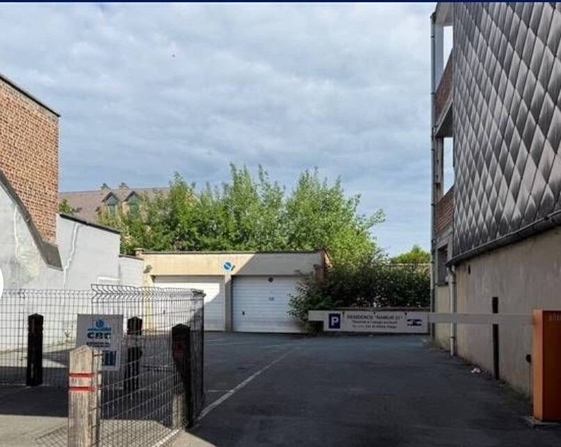 Parking & garage te  huur in Waver 1300 70.00€  slaapkamers m² - Zoekertje 534073