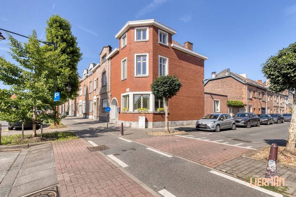 Kasteel te koop in Aalst 9300 315000.00€ 3 slaapkamers 181.00m² - Zoekertje 534442