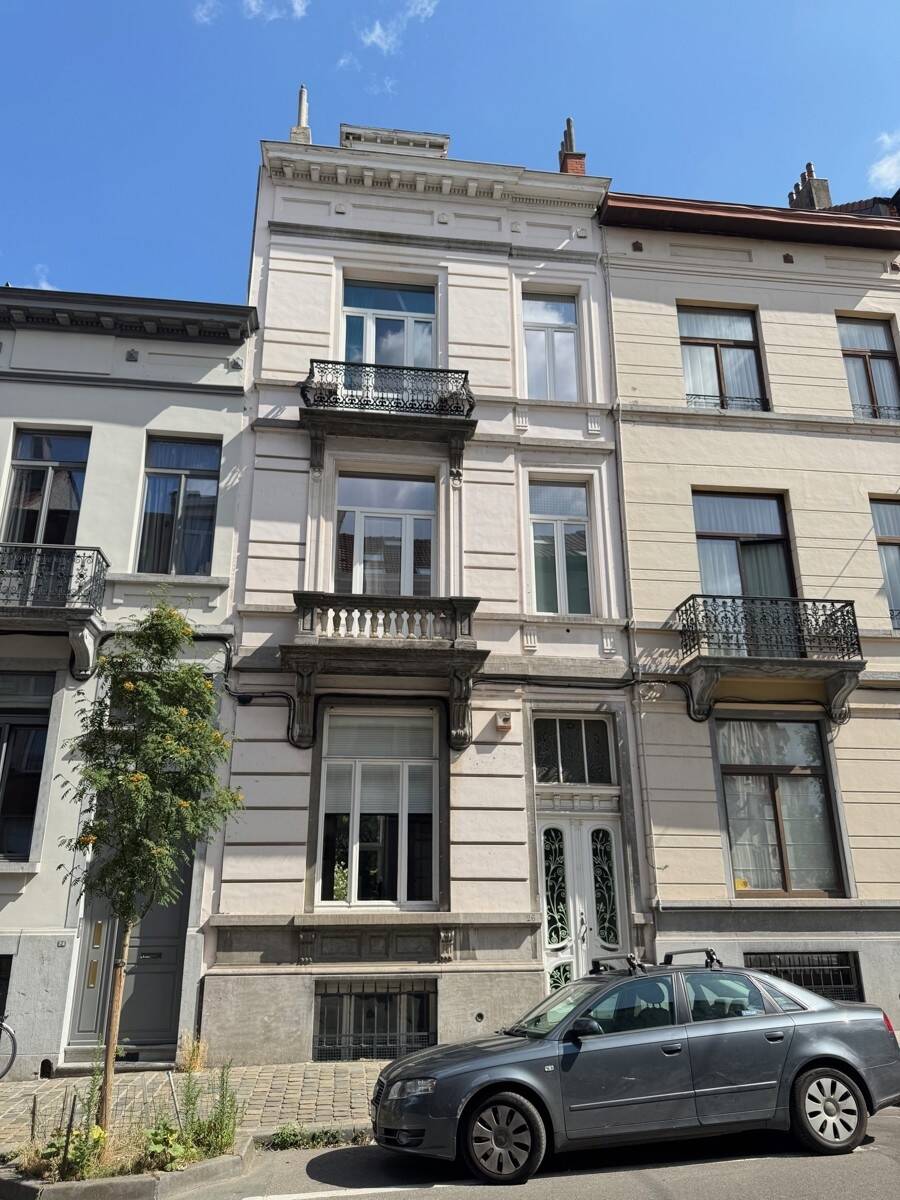 Maison à louer à Ixelles 1050 3300.00€ 5 chambres 220.00m² - annonce 535097