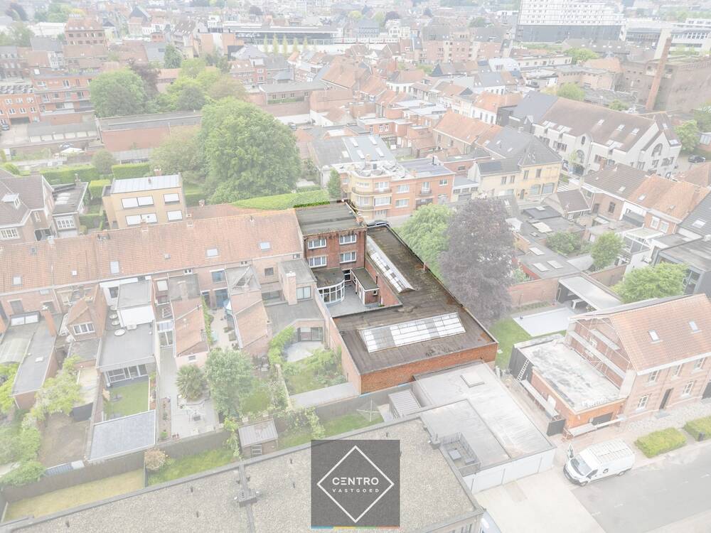 Handelszaak te  koop in Roeselare 8800 0.00€ 7 slaapkamers 623.00m² - Zoekertje 534688