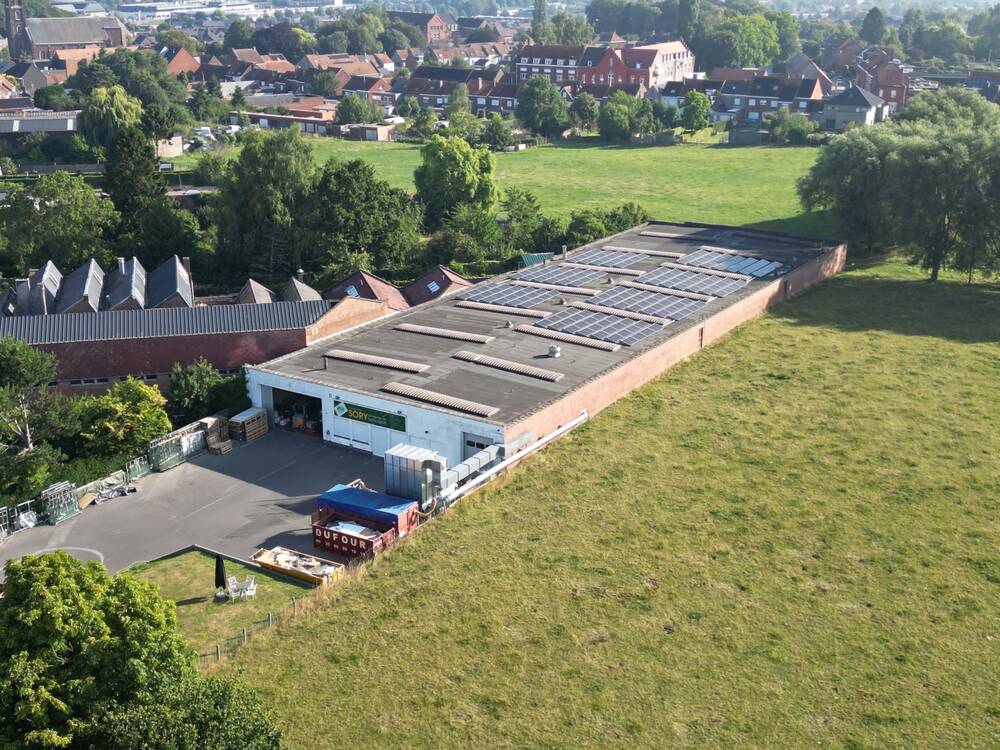 Handelszaak te  koop in Herzeeuw 7712 995000.00€  slaapkamers 2000.00m² - Zoekertje 535104
