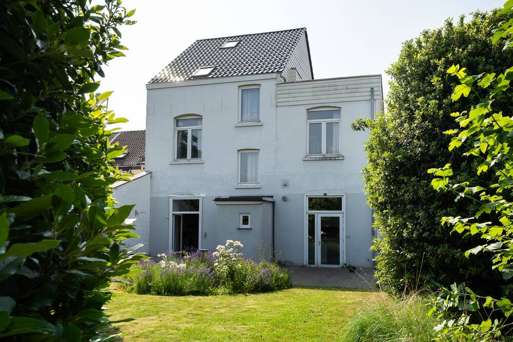 Huis te  in Drogenbos 1620 550000.00€ 5 slaapkamers 245.00m² - Zoekertje 535483