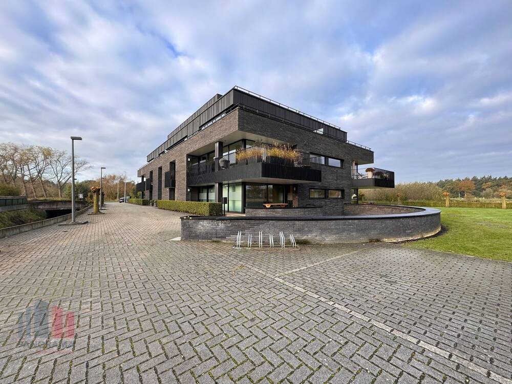 Handelszaak te  koop in Zedelgem 8210 0.00€  slaapkamers 210.00m² - Zoekertje 534738
