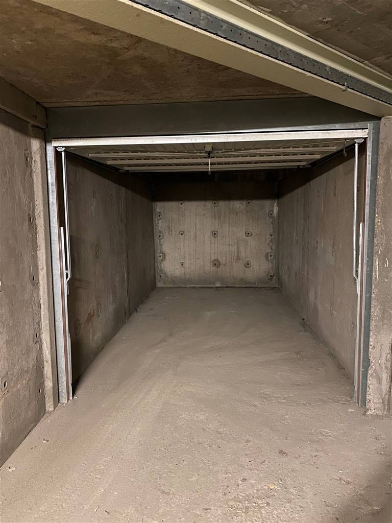 Parking & garage te  huur in Deurne 2100 85.00€  slaapkamers m² - Zoekertje 535399