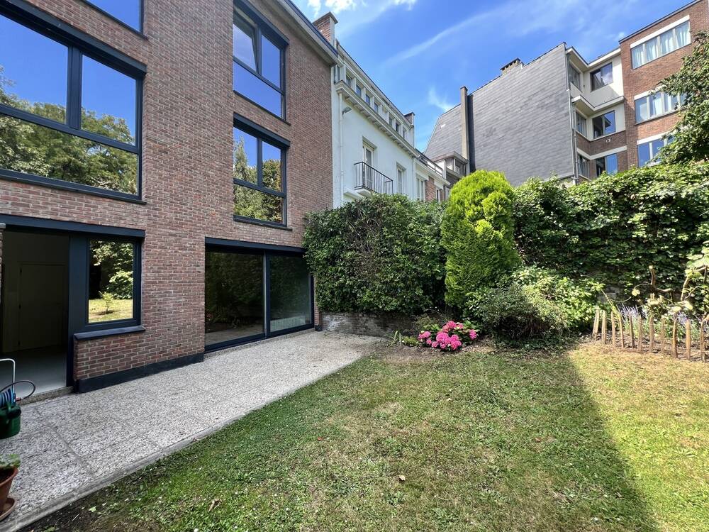 Huis te  huur in Ukkel 1180 4000.00€ 6 slaapkamers 330.00m² - Zoekertje 536365
