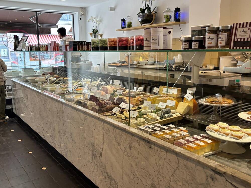 Handelszaak te  koop in Ukkel 1180 1300000.00€  slaapkamers 250.00m² - Zoekertje 538534