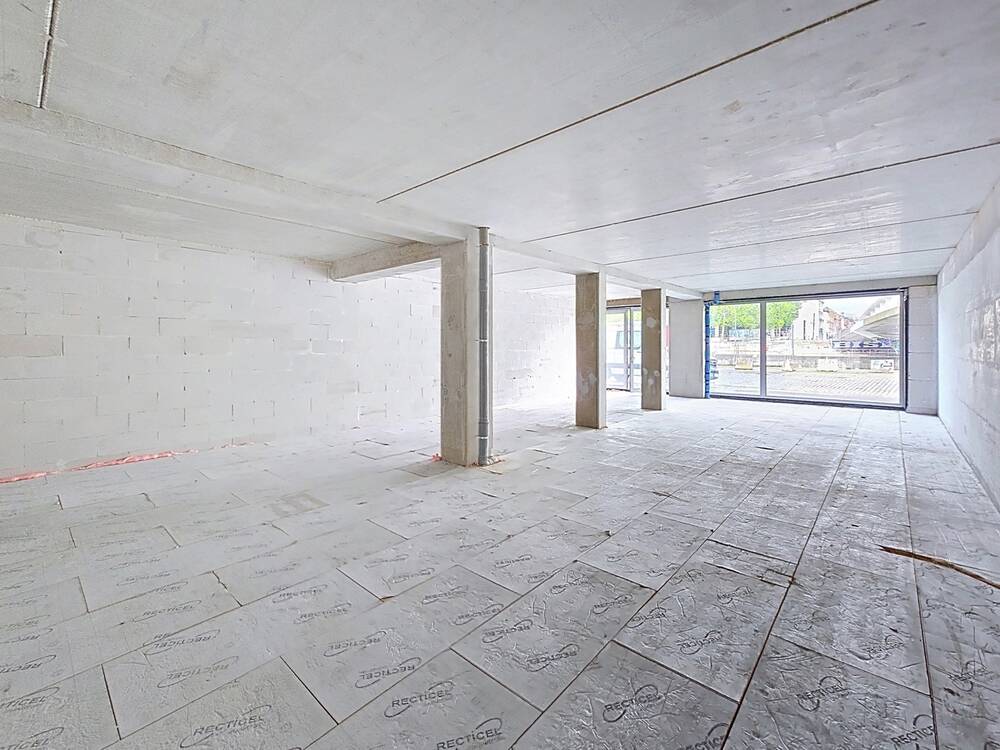Handelszaak te  koop in Brussel 1000 495495.00€  slaapkamers 200.00m² - Zoekertje 538410